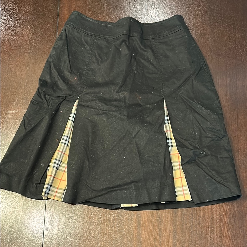 Burberry Black and Cream Pencil Skirt with Slit